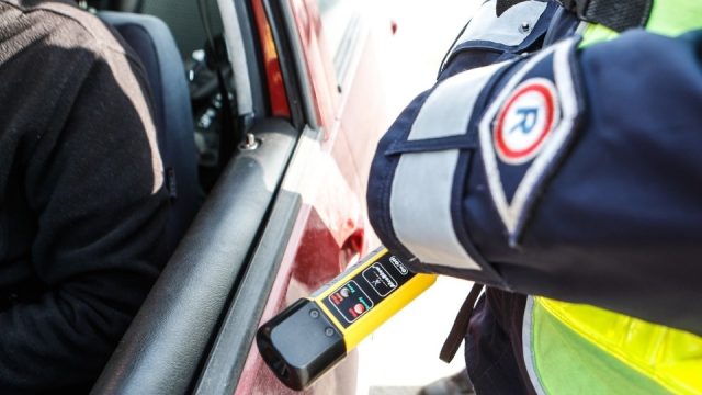 Prowadził po kilku piwach i z sądowym zakazem prowadzenia pojazdów