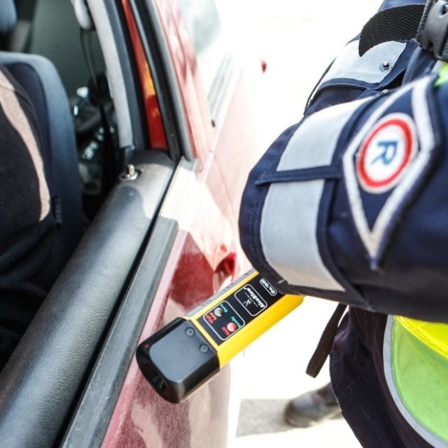 Prowadził po kilku piwach i z sądowym zakazem prowadzenia pojazdów