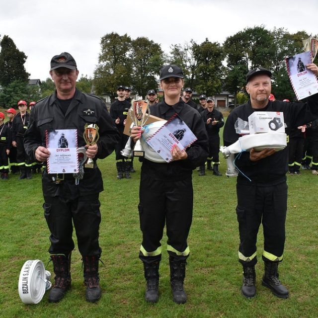 Powiatowe Zawody Sportowo-Pożarnicze w Mikołowie – kto zdobył złoto? [FOTO]